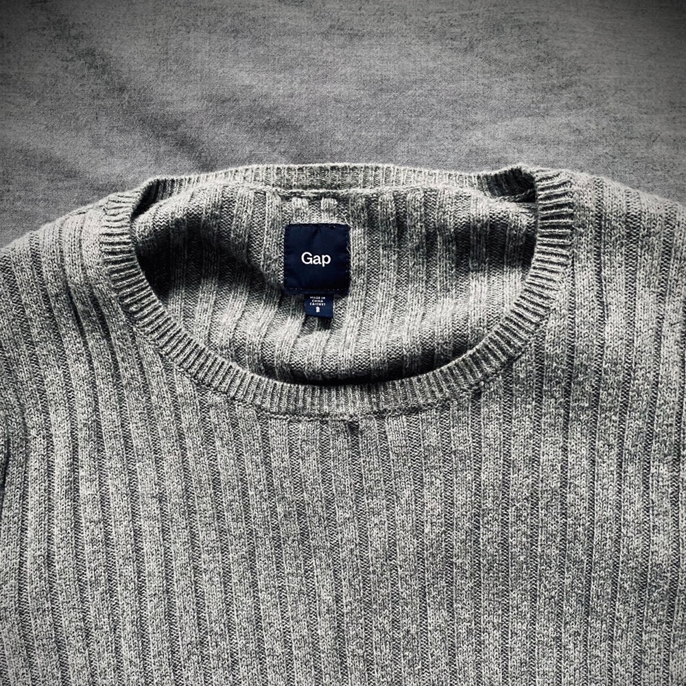 Gap Heather Grey Ribbed Sweater, Men’s Small